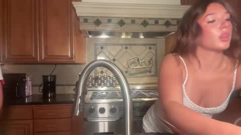 Snapshot of graceyrose chatting on October 7, 6:43 am graceyrose online show from October 7, 6:43 am
