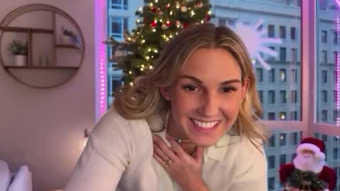 Gracie Mae online show from January 16, 10:02 pm