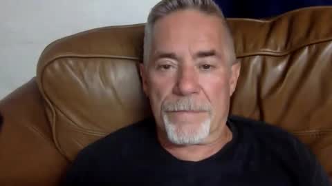 Snapshot of grahamspark1 chatting on May 28, 9:23 pm Graham online show from May 28, 9:23 pm