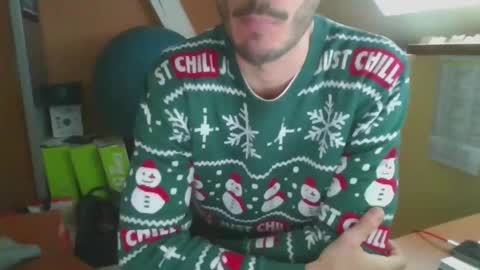 Snapshot of grandbi chatting on December 17, 1:27 pm grandbi online show from December 17, 1:27 pm