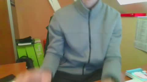 Snapshot of grandbi chatting on January 8, 8:06 am grandbi online show from January 8, 8:06 am