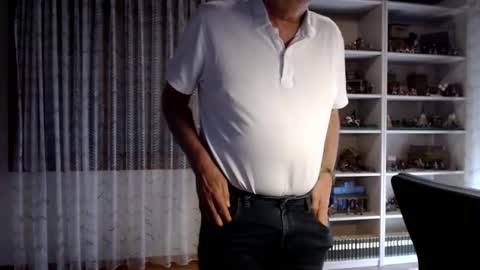 Snapshot of grandpach chatting on February 20, 2:13 pm grandpach online show from February 20, 2:13 pm