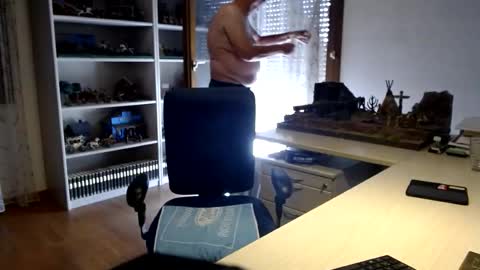 Snapshot of grandpach chatting on March 9, 1:59 pm grandpach online show from March 9, 1:59 pm