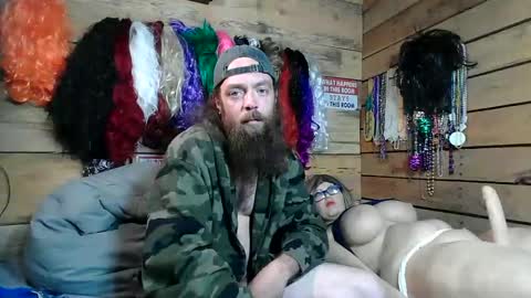 Snapshot of grannypounder chatting on January 6, 11:51 am grannypounder online show from January 6, 11:51 am