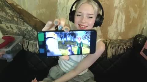 graylovescookies online show from December 2, 8:22 pm