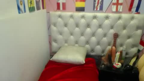 greatass_latina online show from June 26, 11:25 am