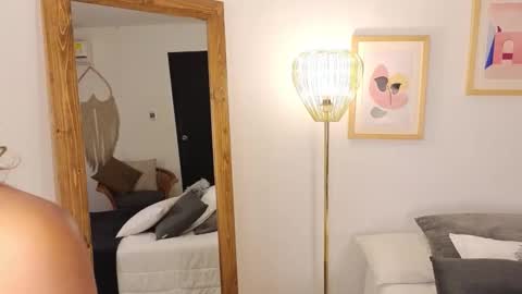 grecia_miller_ online show from May 22, 12:00 pm
