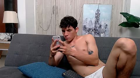 grecia_millercol online show from December 3, 2:25 am