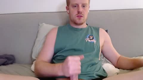 Snapshot of greencanada10 chatting on December 2, 11:40 pm Loki.. God of Mischief P online show from December 2, 11:40 pm