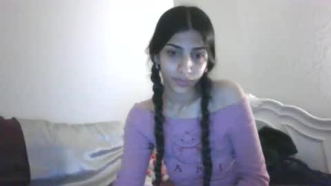 Snapshot of greencheek0 chatting on November 6, 2:45 am greencheek0 online show from November 6, 2:45 am