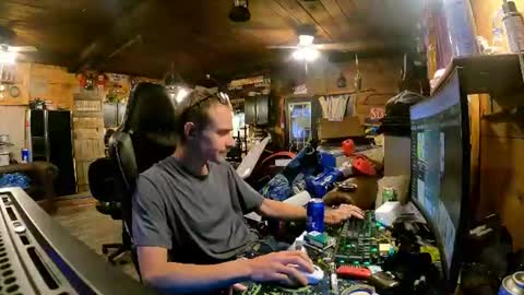 Greenlungs8195 online show from August 3, 12:31 am