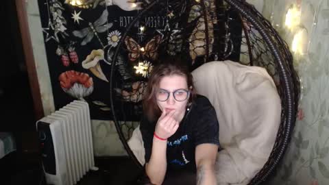 Lina online show from November 5, 10:59 am