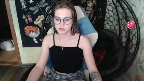 Lina online show from June 7, 11:58 am