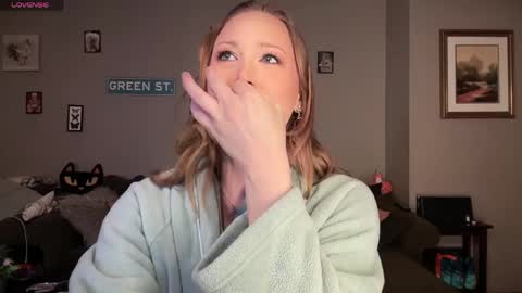 SexQueen Nikki online show from May 31, 5:04 am