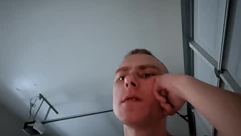 Roger454 online show from April 4, 11:08 am