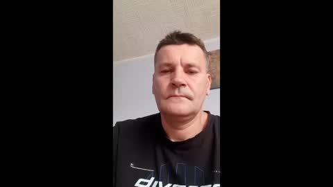 Snapshot of gregorek460 chatting on May 11, 1:28 pm gregorek460 online show from May 11, 1:28 pm