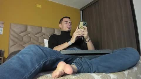 Snapshot of gregorymancini chatting on February 25, 4:11 am gregorymancini online show from February 25, 4:11 am