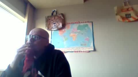 Snapshot of gregrev chatting on April 23, 1:18 am gregrev online show from April 23, 1:18 am