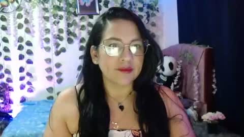 Snapshot of greta_ass chatting on July 7, 3:42 am GRETA lest play MAR online show from July 7, 3:42 am