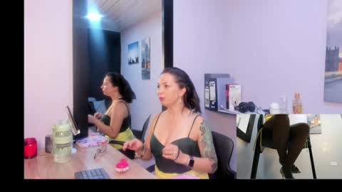 Snapshot of greta_borbon chatting on July 11, 11:57 am Greta online show from July 11, 11:57 am