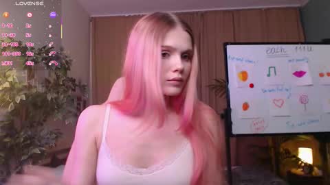 gretchen_mol online show from November 23, 7:30 am