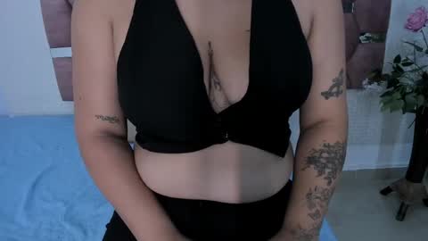 Snapshot of grettarouse chatting on June 2, 8:33 pm GRETA online show from June 2, 8:33 pm