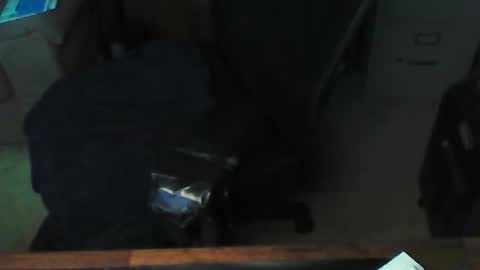 Snapshot of greyghost04 chatting on May 22, 12:00 pm greyghost04 online show from May 22, 12:00 pm