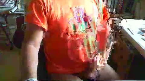 Snapshot of greyhounddog chatting on April 17, 7:55 am greyhounddog online show from April 17, 7:55 am