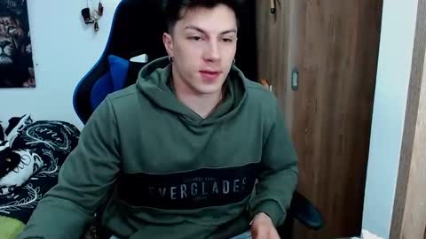 griego01 online show from December 10, 12:28 am