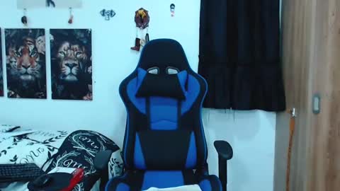 griego01 online show from February 25, 11:00 pm