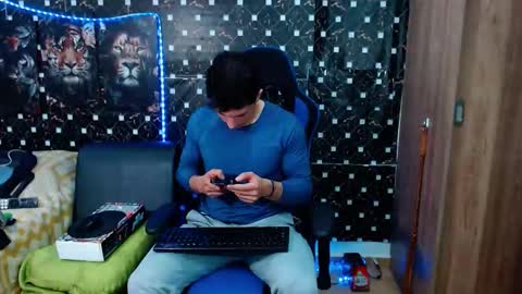 griego01 online show from September 17, 12:12 am