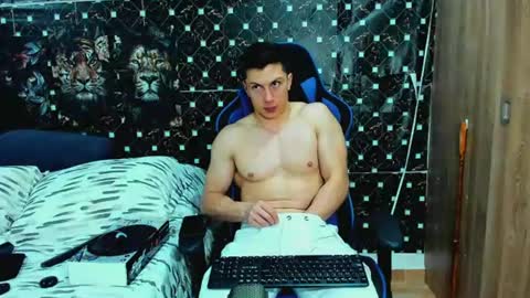 griego01 online show from June 30, 5:19 am
