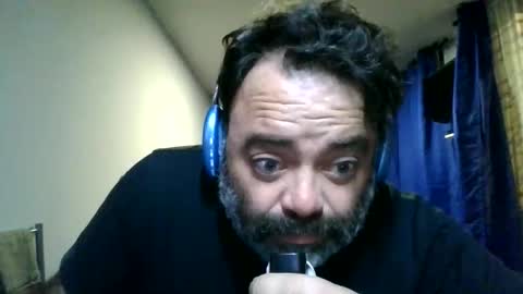 Snapshot of griegozorbatos chatting on April 13, 1:22 am griegozorbatos online show from April 13, 1:22 am
