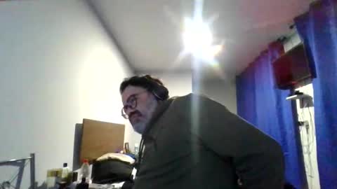 Snapshot of griegozorbatos chatting on May 29, 3:15 am griegozorbatos online show from May 29, 3:15 am