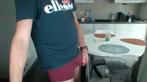 Snapshot of griesie chatting on December 13, 11:34 am Griesie online show from December 13, 11:34 am