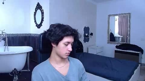 Snapshot of griffindane chatting on February 3, 8:19 am GriffinDane online show from February 3, 8:19 am