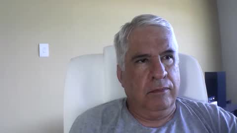 Snapshot of grisa01 chatting on February 18, 12:23 pm grisa01 online show from February 18, 12:23 pm