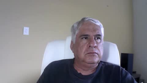 Snapshot of grisa01 chatting on February 23, 12:46 pm grisa01 online show from February 23, 12:46 pm