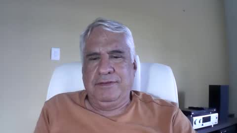 Snapshot of grisa01 chatting on February 24, 5:33 pm grisa01 online show from February 24, 5:33 pm