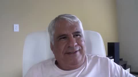 Snapshot of grisa01 chatting on February 25, 5:22 pm grisa01 online show from February 25, 5:22 pm