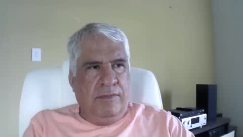 Snapshot of grisa01 chatting on February 26, 1:10 pm grisa01 online show from February 26, 1:10 pm