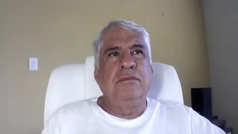 Snapshot of grisa01 chatting on March 1, 1:35 pm grisa01 online show from March 1, 1:35 pm