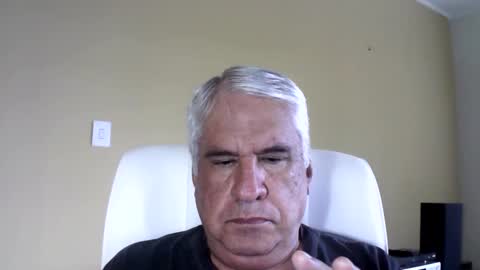 Snapshot of grisa01 chatting on March 9, 12:31 pm grisa01 online show from March 9, 12:31 pm