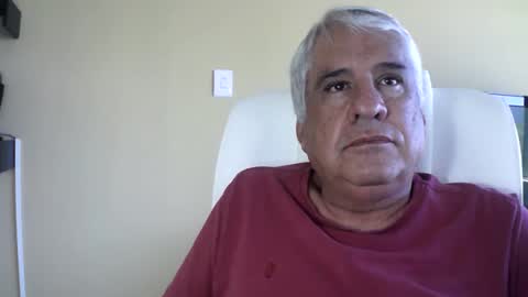 Snapshot of grisa01 chatting on March 24, 1:38 pm grisa01 online show from March 24, 1:38 pm