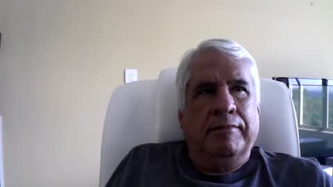 Snapshot of grisa01 chatting on April 1, 1:41 pm grisa01 online show from April 1, 1:41 pm