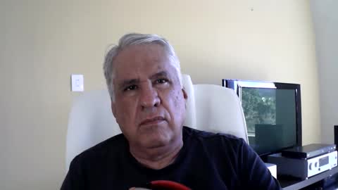 Snapshot of grisa01 chatting on April 19, 1:32 pm grisa01 online show from April 19, 1:32 pm