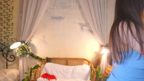 Snapshot of griselberumen chatting on February 18, 4:19 am Gwen online show from February 18, 4:19 am