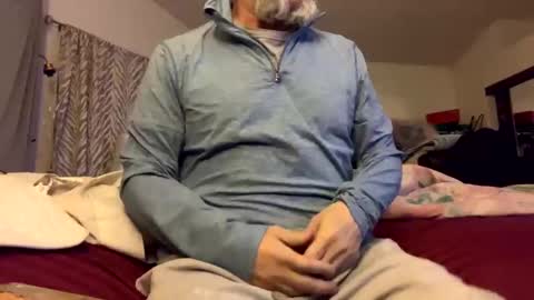 Snapshot of grn_stud chatting on March 2, 3:34 am Hard Cock. I cum fast wife might catch me online show from March 2, 3:34 am
