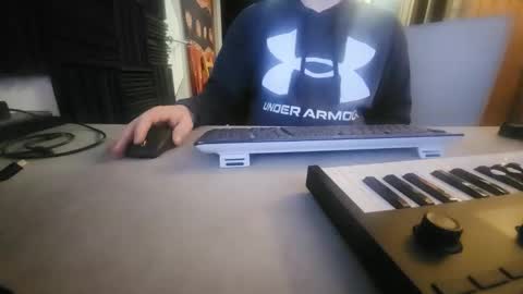 Snapshot of grooce_sub chatting on February 2, 6:23 am Grooce online show from February 2, 6:23 am