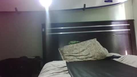 growinggirl online show from April 12, 11:32 pm